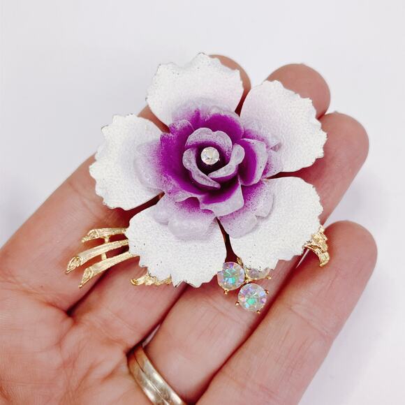 Vintage Mid Century Purple Lucite Enamel Orchid Flower Brooch AB Rhinestones - Picture 3 of 11